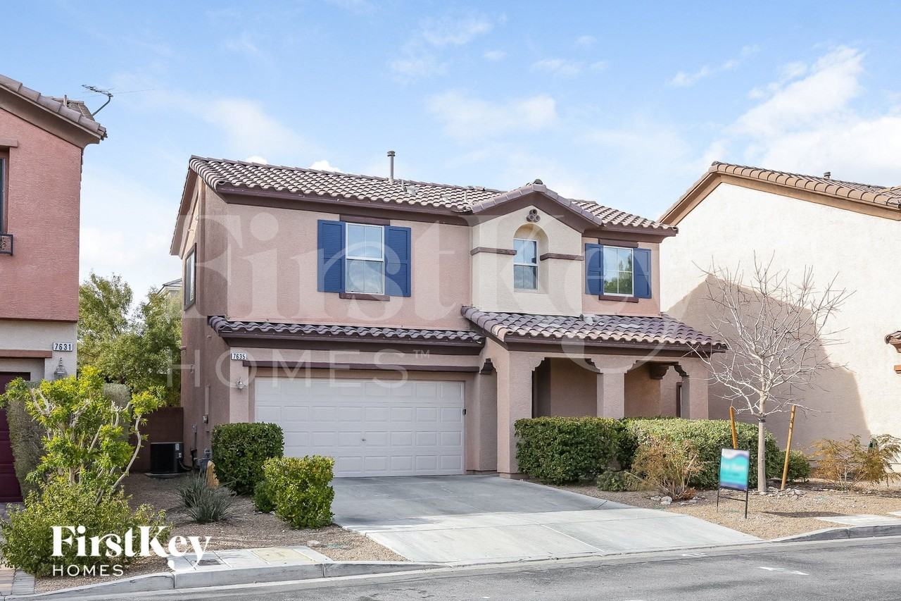 7635 Anatolian St - Photo 2 of 15