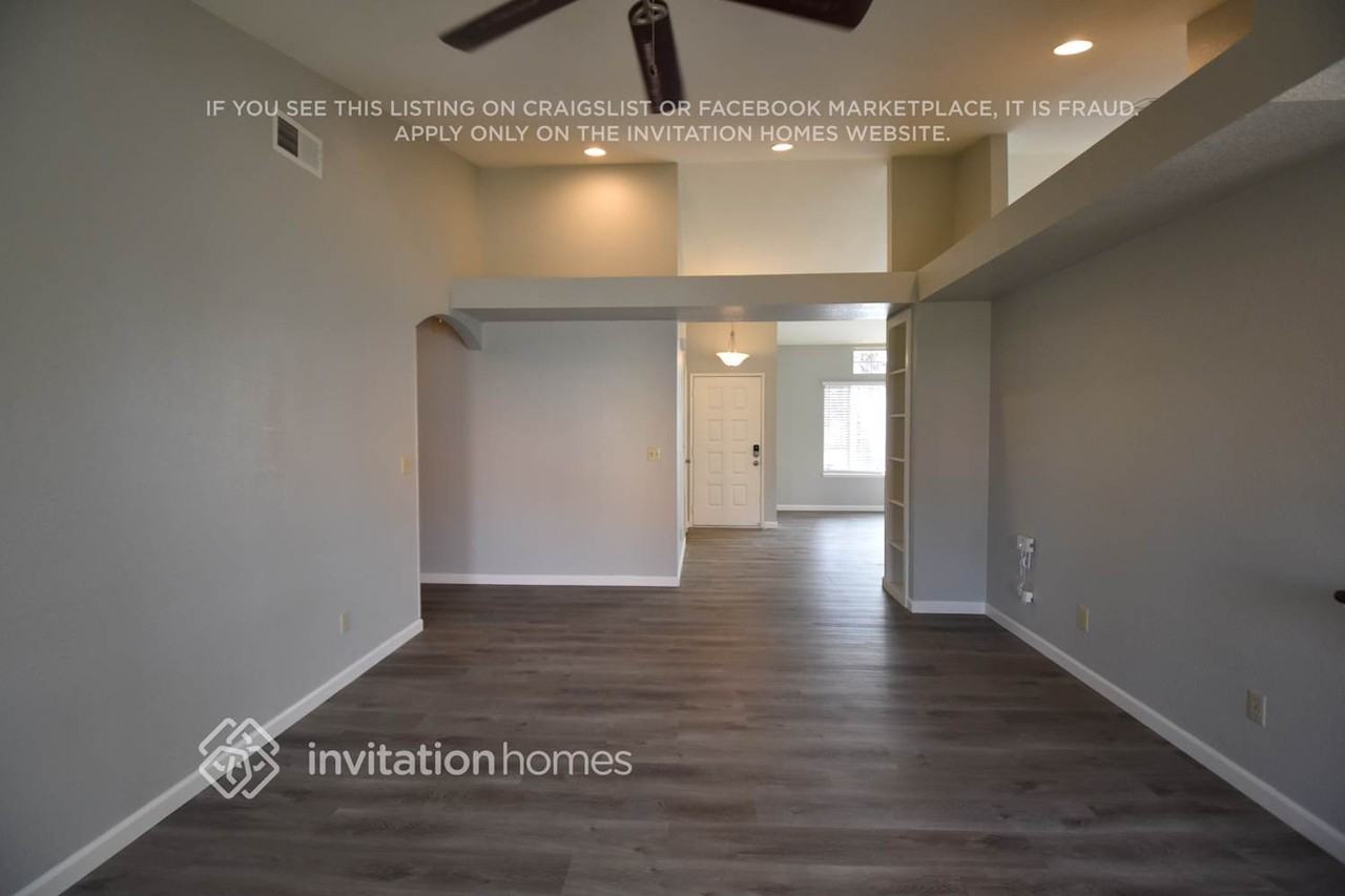 8023 Pinot Noir Way - Photo 3 of 7