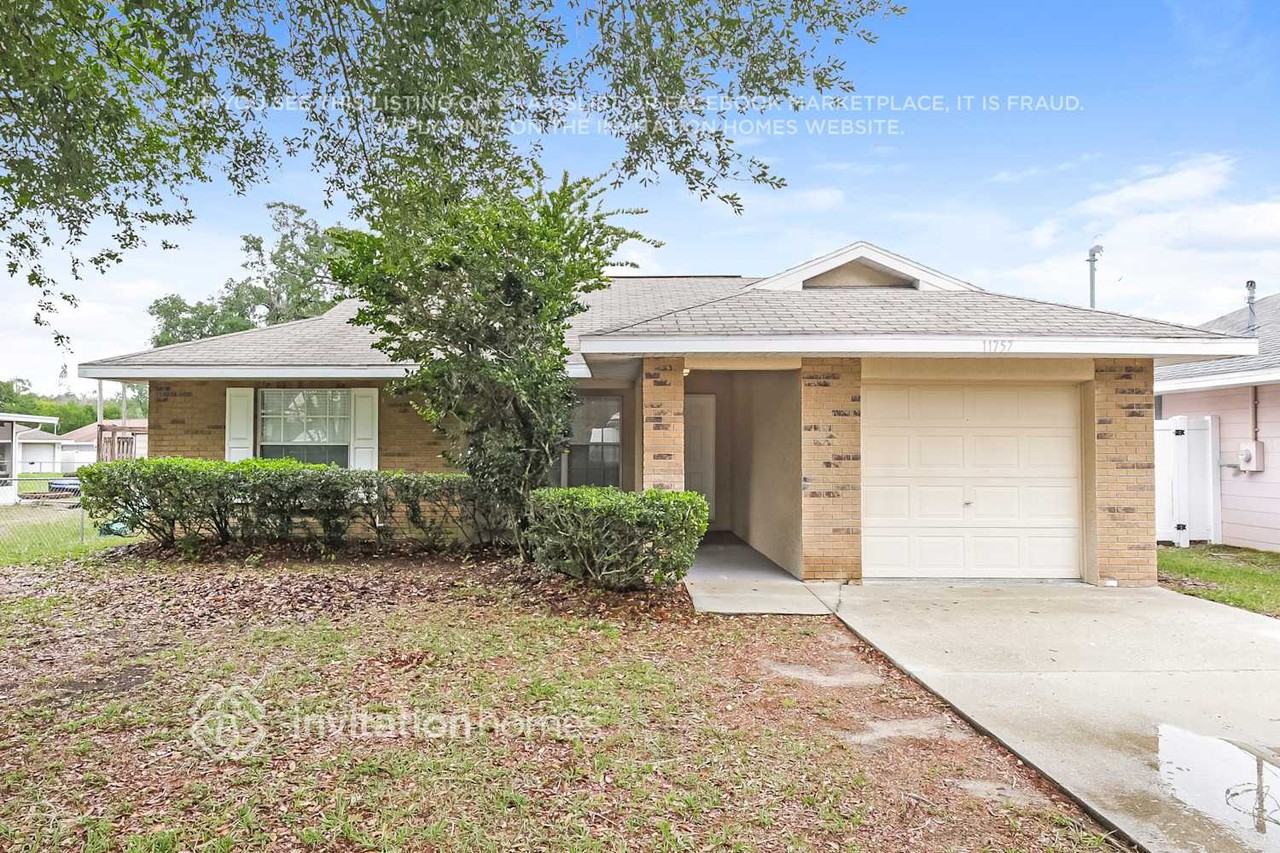 11757 Lynn Brook Cir - Photo 3 of 17