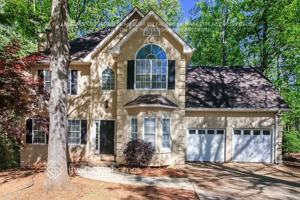 featured image of 225 Hunters Chase