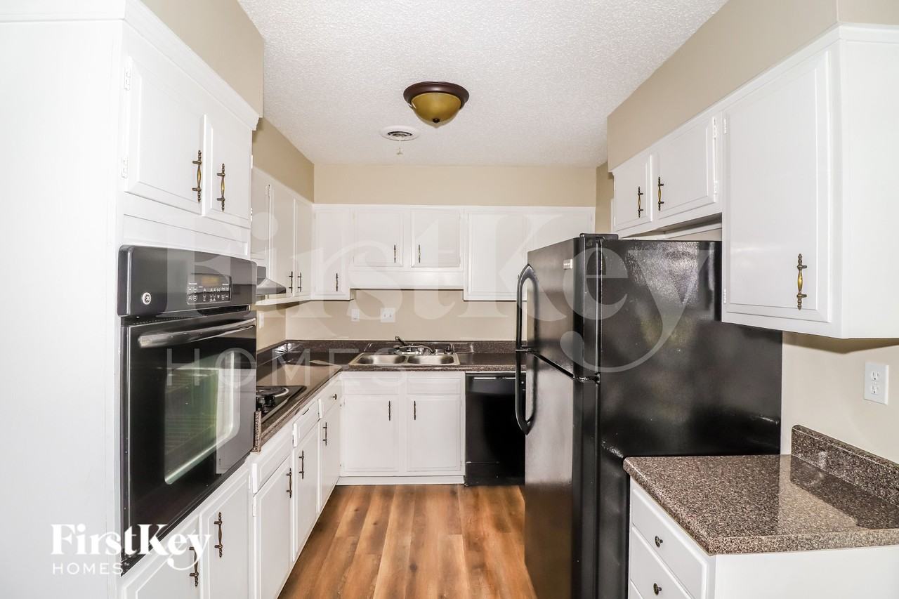 6052 Scarlet Leaf Dr - Photo 6 of 15