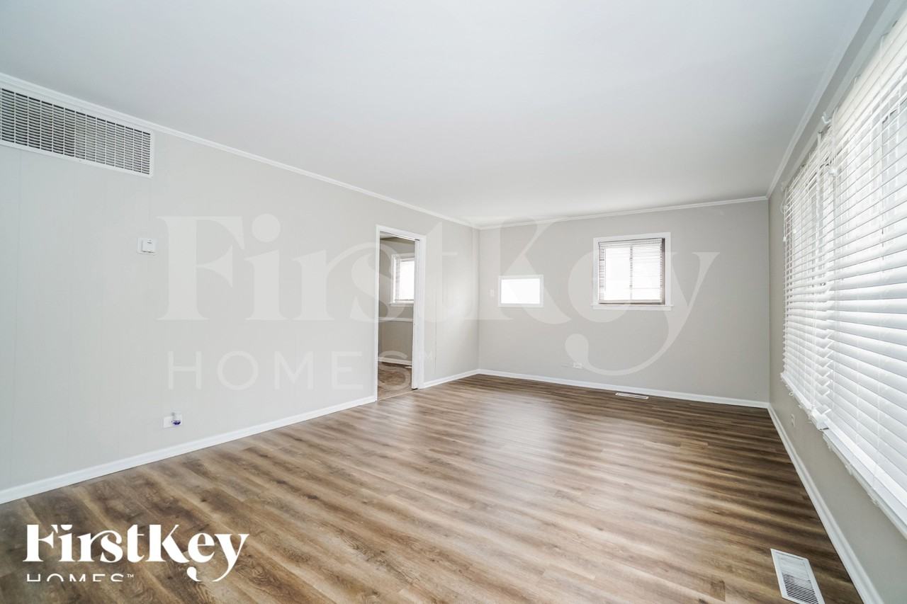 428 Suwanee St - Photo 7 of 15