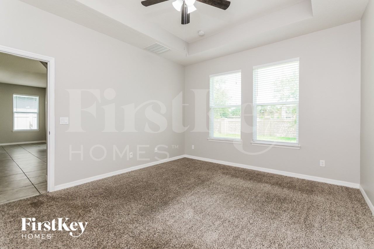 3929 Pine Gate Trl - Photo 7 of 16