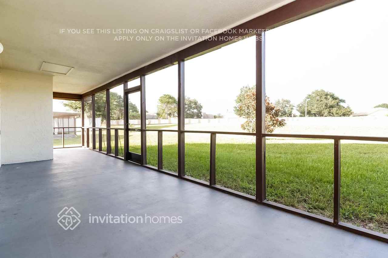 1172 La Mesa Ave - Photo 2 of 4