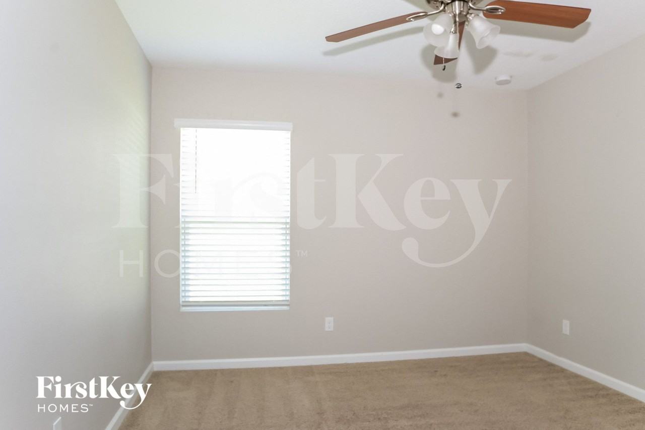 3765 Sw Darby Ln - Photo 6 of 15