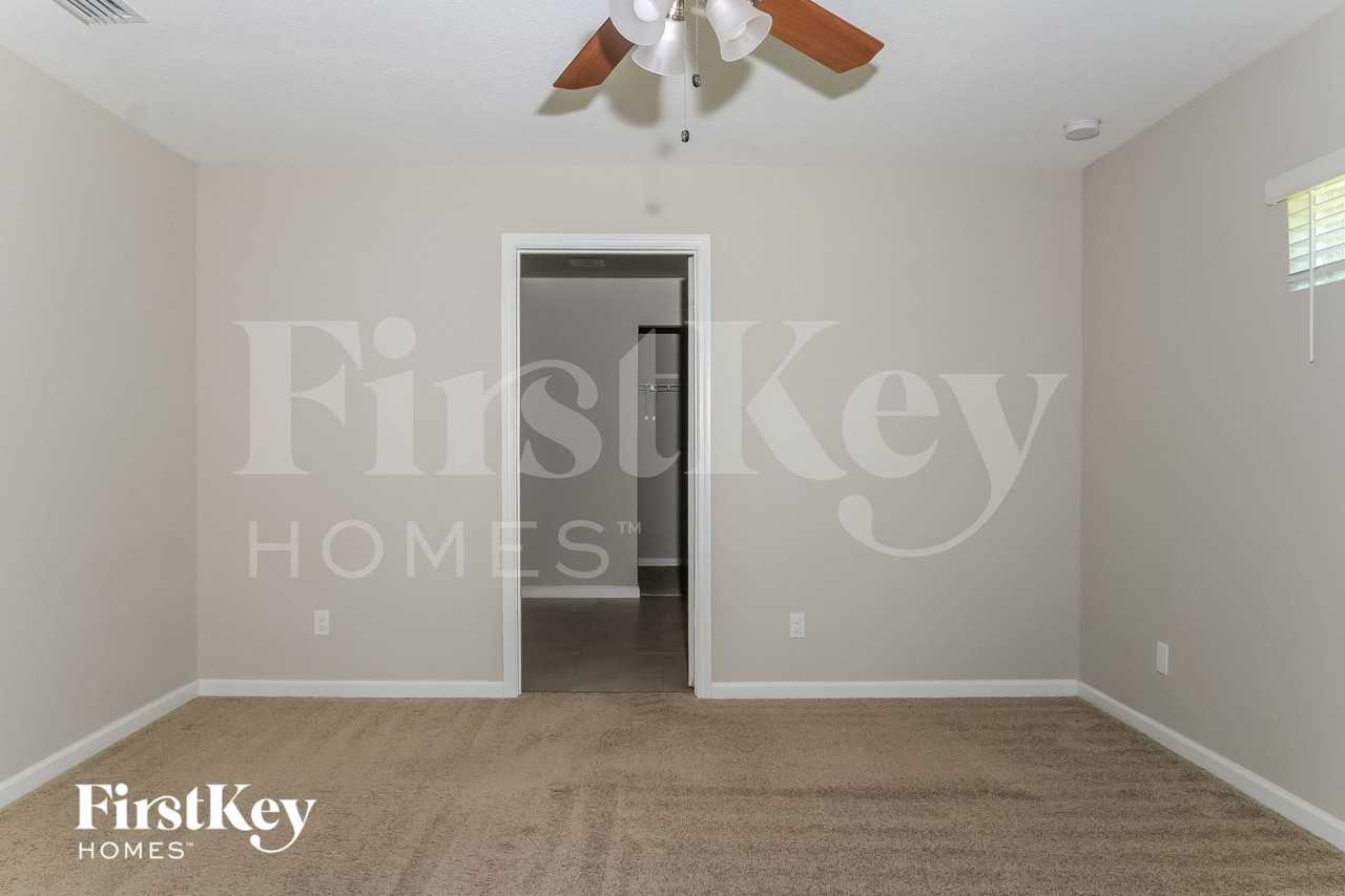 3765 Sw Darby Ln - Photo 7 of 15