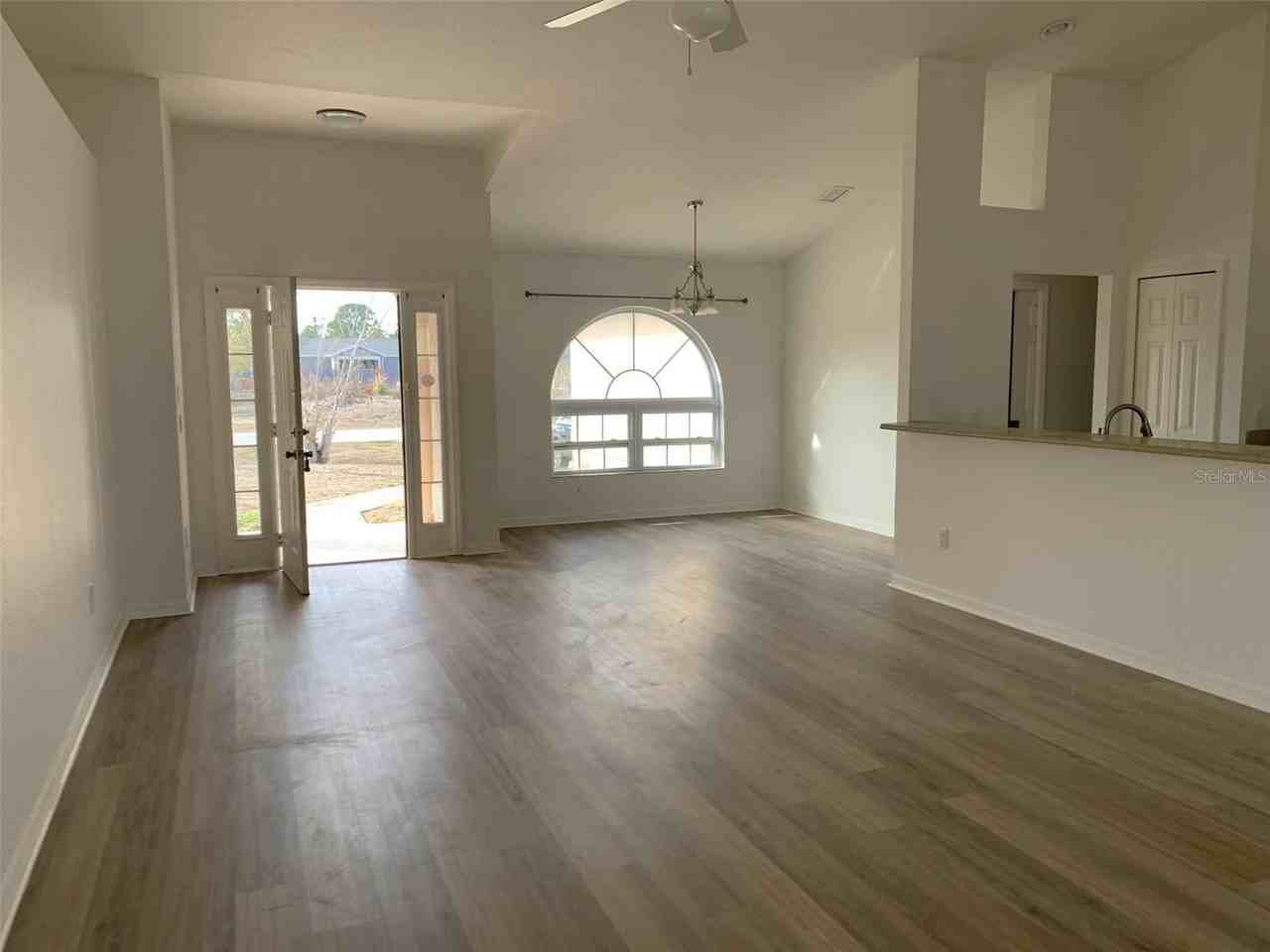 12516 Willmington Blvd - Photo 2 of 19