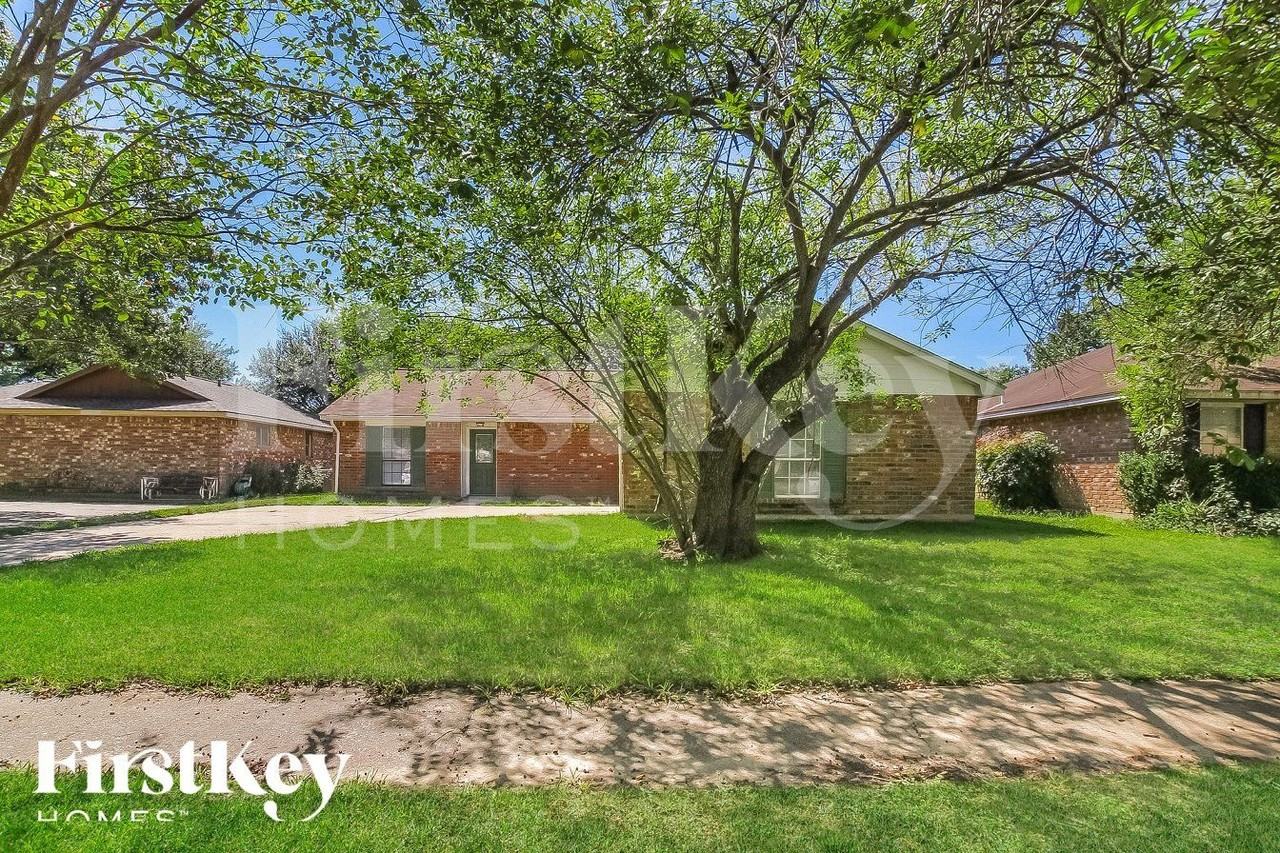 14135 Rosetta Dr - Photo 2 of 15