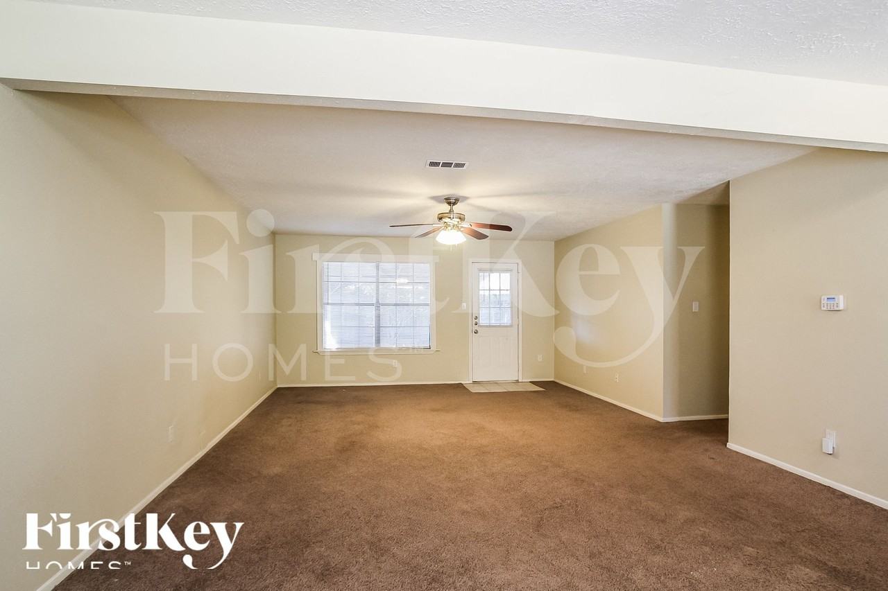 14135 Rosetta Dr - Photo 3 of 15