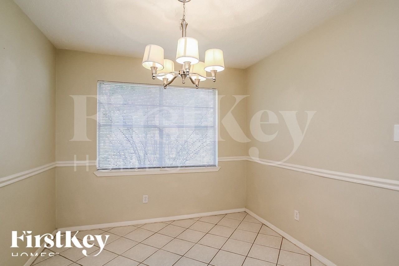 14135 Rosetta Dr - Photo 5 of 15