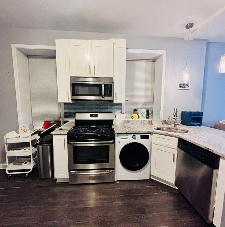 1300 N Greenview Ave Apt 1r - Photo 6 of 12