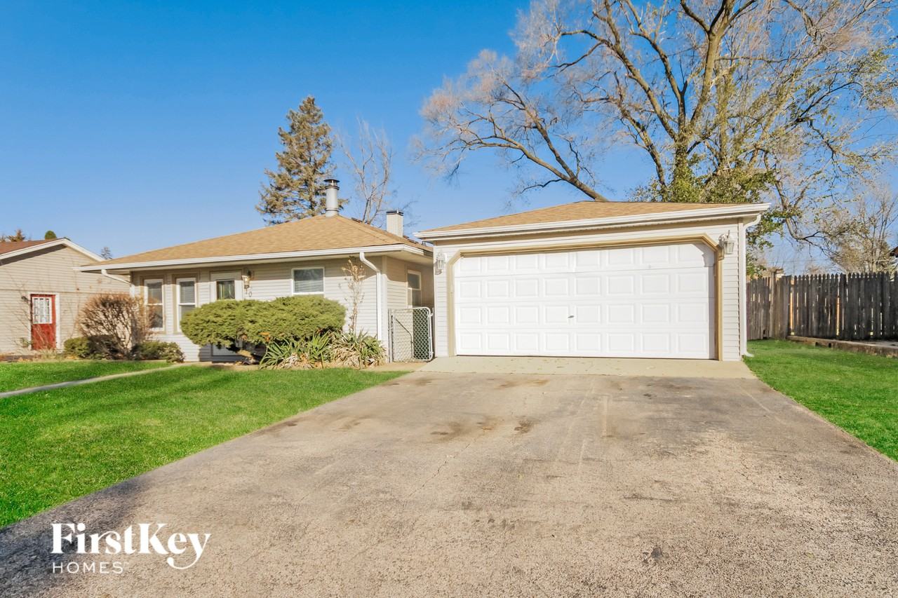 10 Fir St - Photo 2 of 16