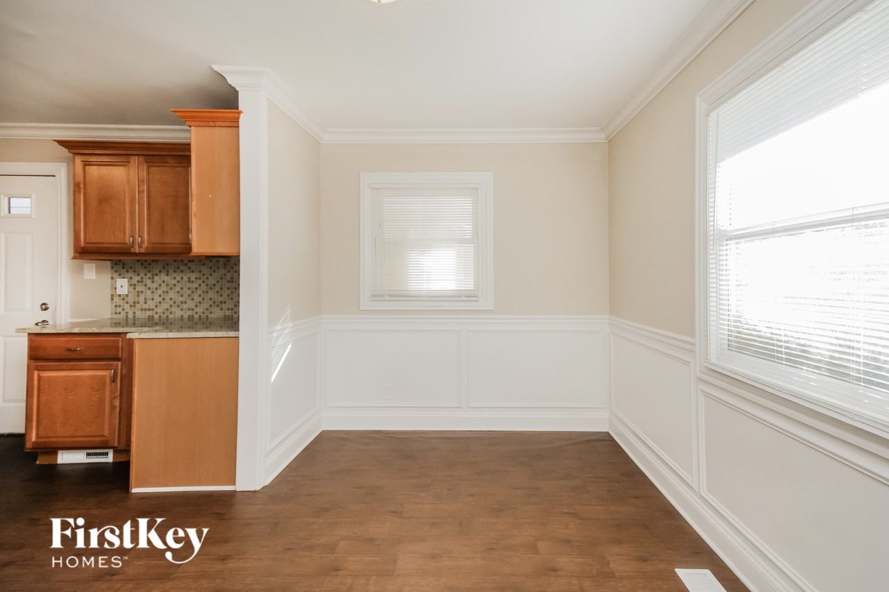 10 Fir St - Photo 5 of 16