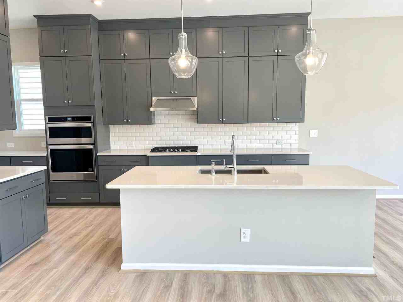 412 Moore Hill Way - Photo 6 of 27