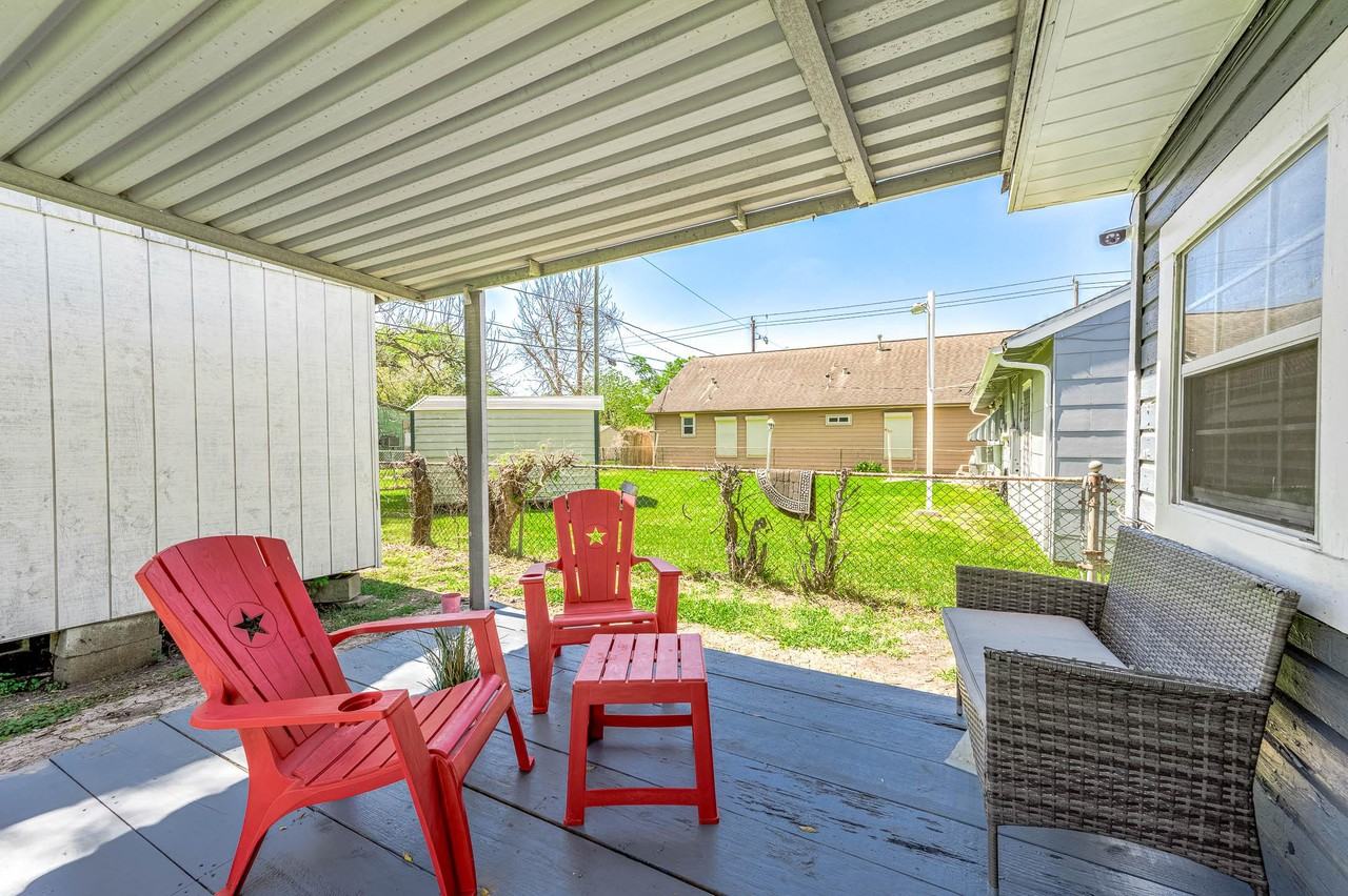 Luca St - Photo 2 of 31