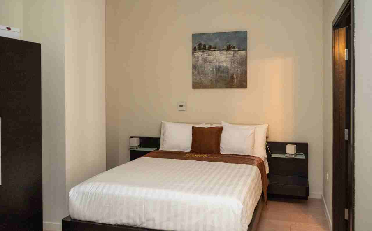 Wilshire Blvd - Photo 5 of 5