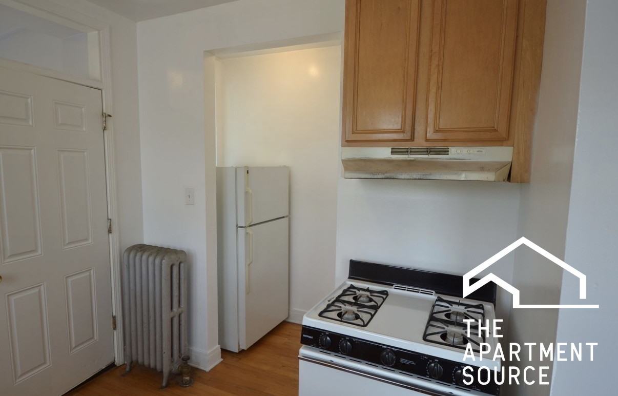 4411 N Kenneth Ave #3B - Photo 3 of 13