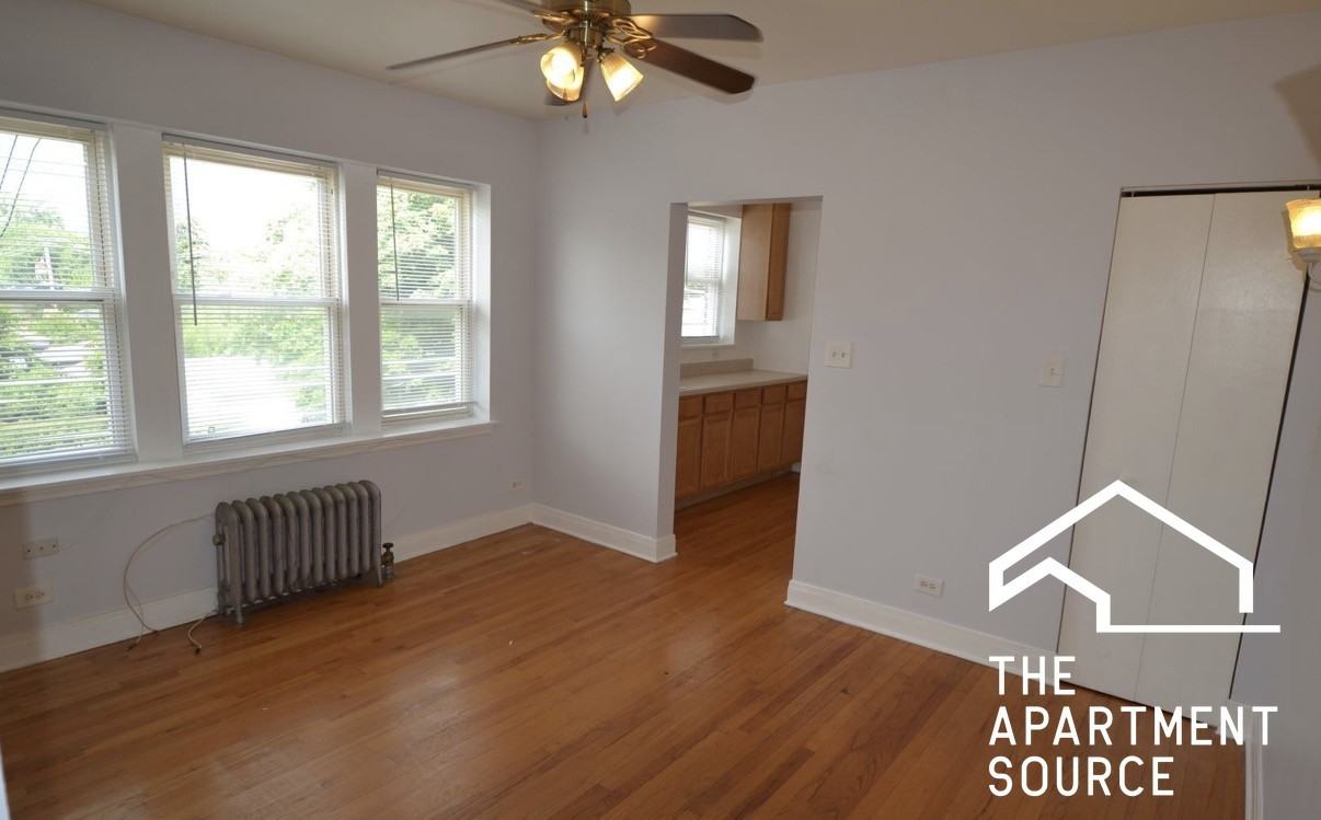 4411 N Kenneth Ave #3B - Photo 5 of 13