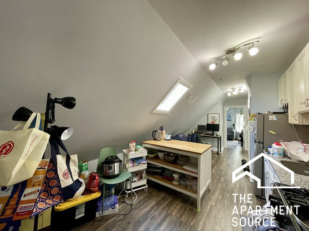 2824 N Ridgeway Ave #3 - Photo 7 of 19