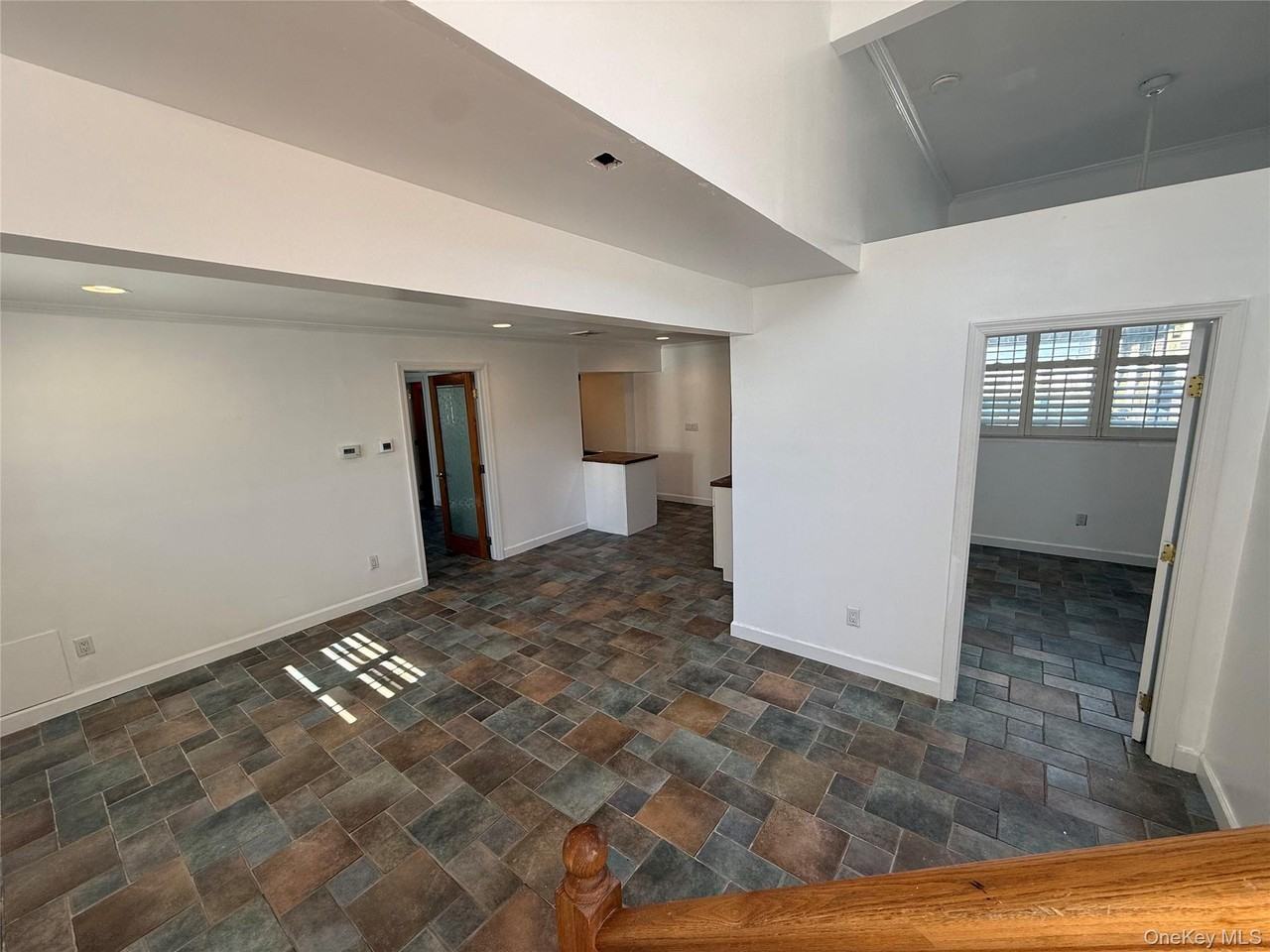 73 Waterford Rd - Photo 3 of 20