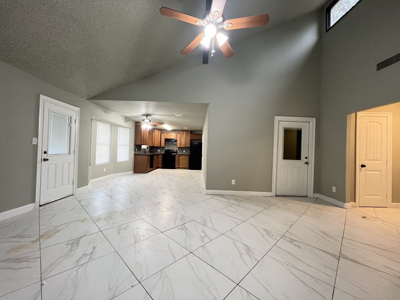 12865 Birch Ln - Photo 2 of 9