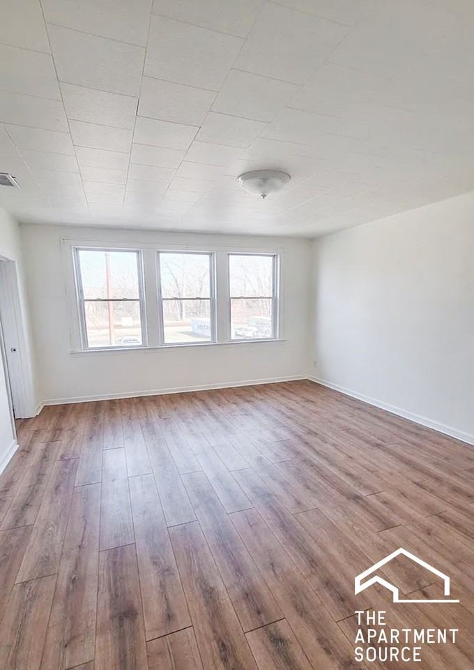 8930 S Baltimore Ave #2 - Photo 3 of 12