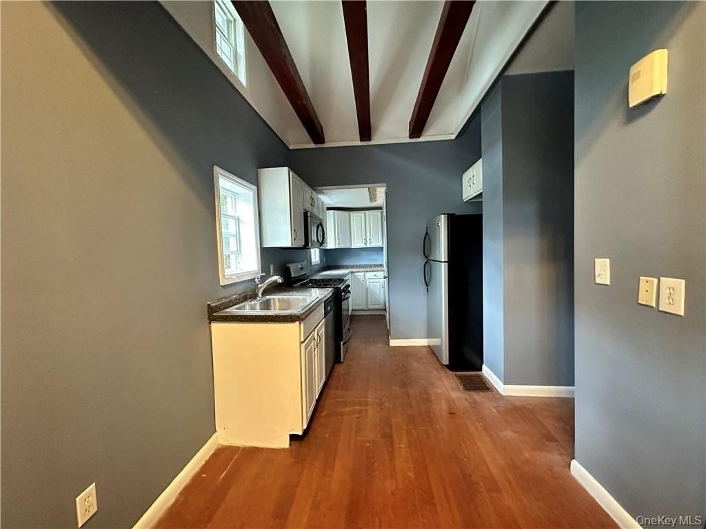 56 Glenwood Ave - Photo 6 of 28