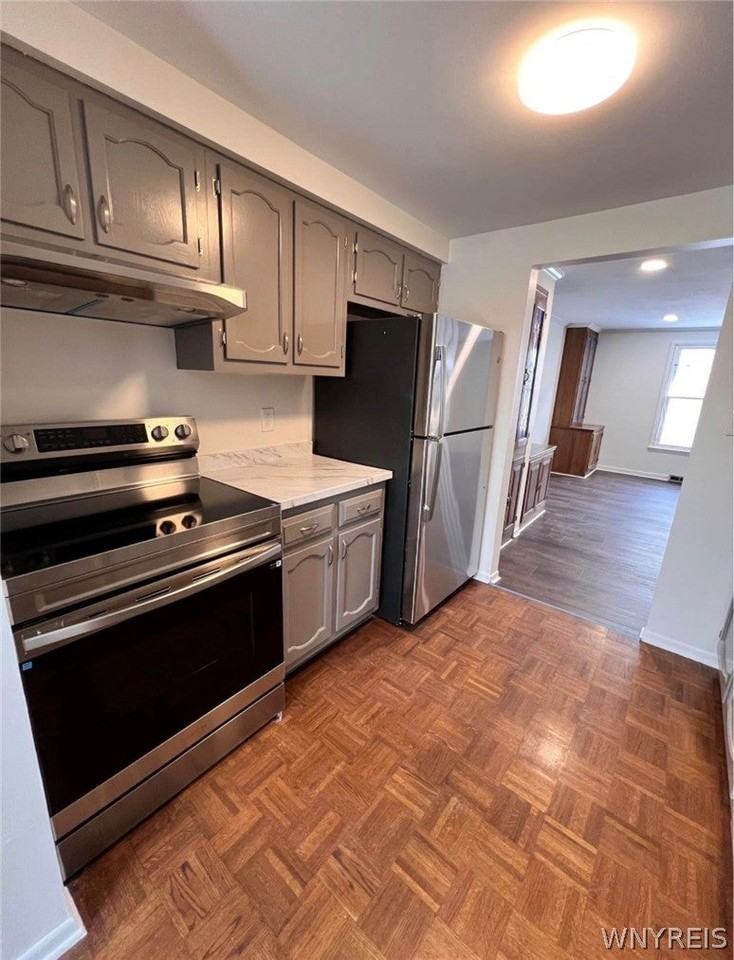 666 W Ferry St Street #40 - Photo 3 of 6