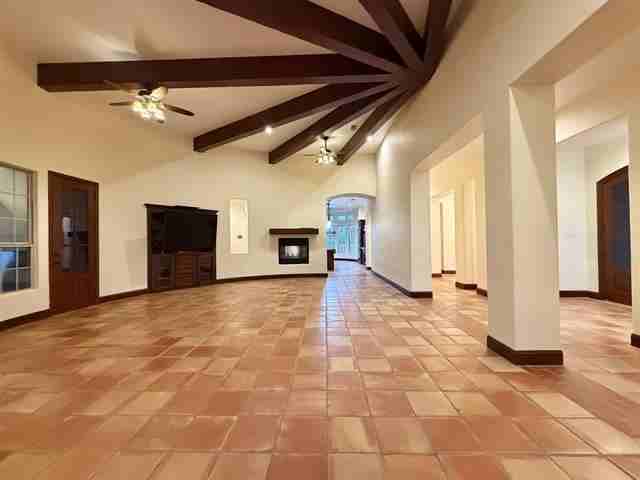 12410 Keith Rd - Photo 5 of 47