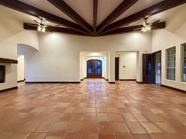 12410 Keith Rd - Photo 6 of 47