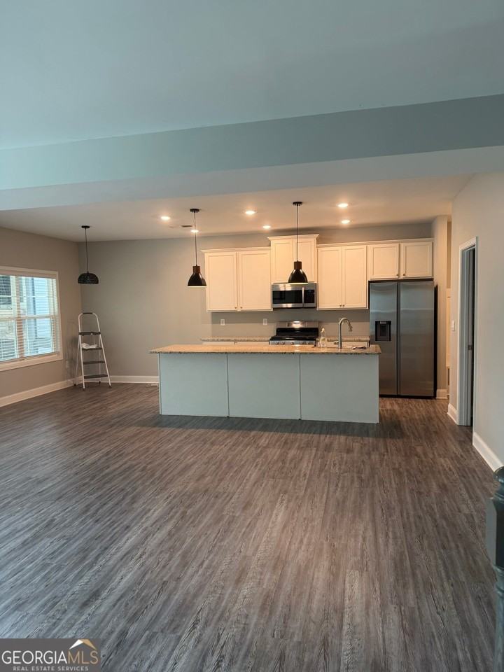 1120 Riverwalk Manor Dr - Photo 3 of 27