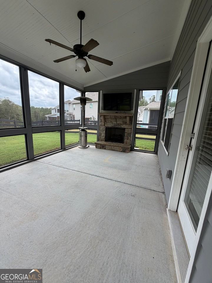 1120 Riverwalk Manor Dr - Photo 7 of 27