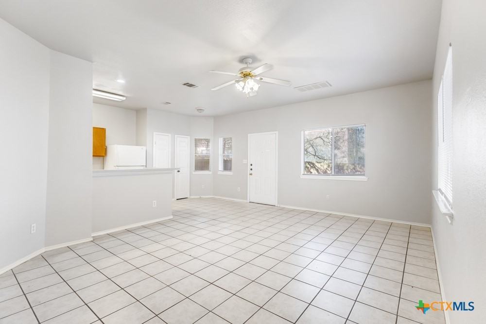 832 Sagewood Trl - Photo 4 of 24
