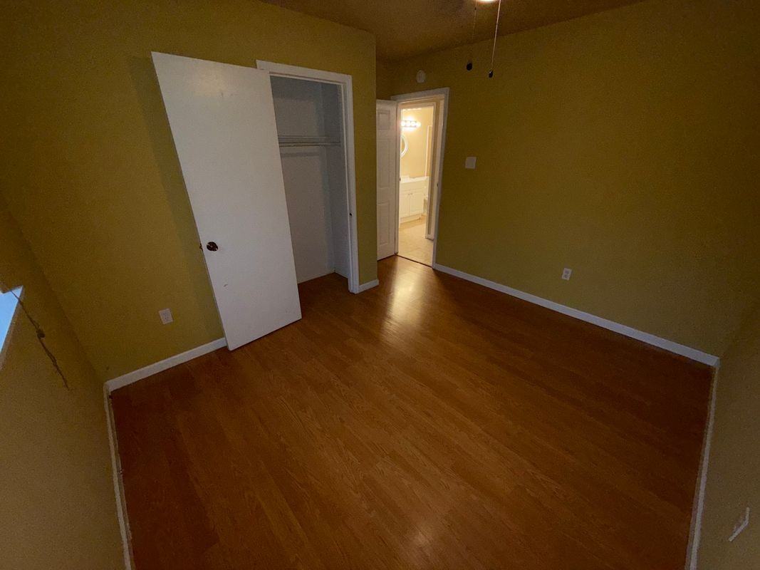 12246 Palmyra Dr - Photo 6 of 9