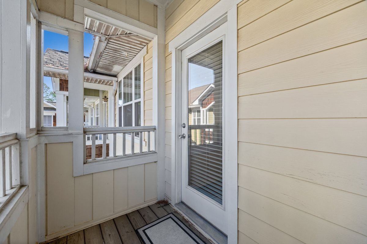 1733 Matheson Ave - Photo 4 of 33