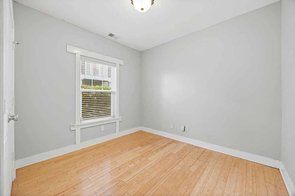 1733 Matheson Ave - Photo 7 of 33