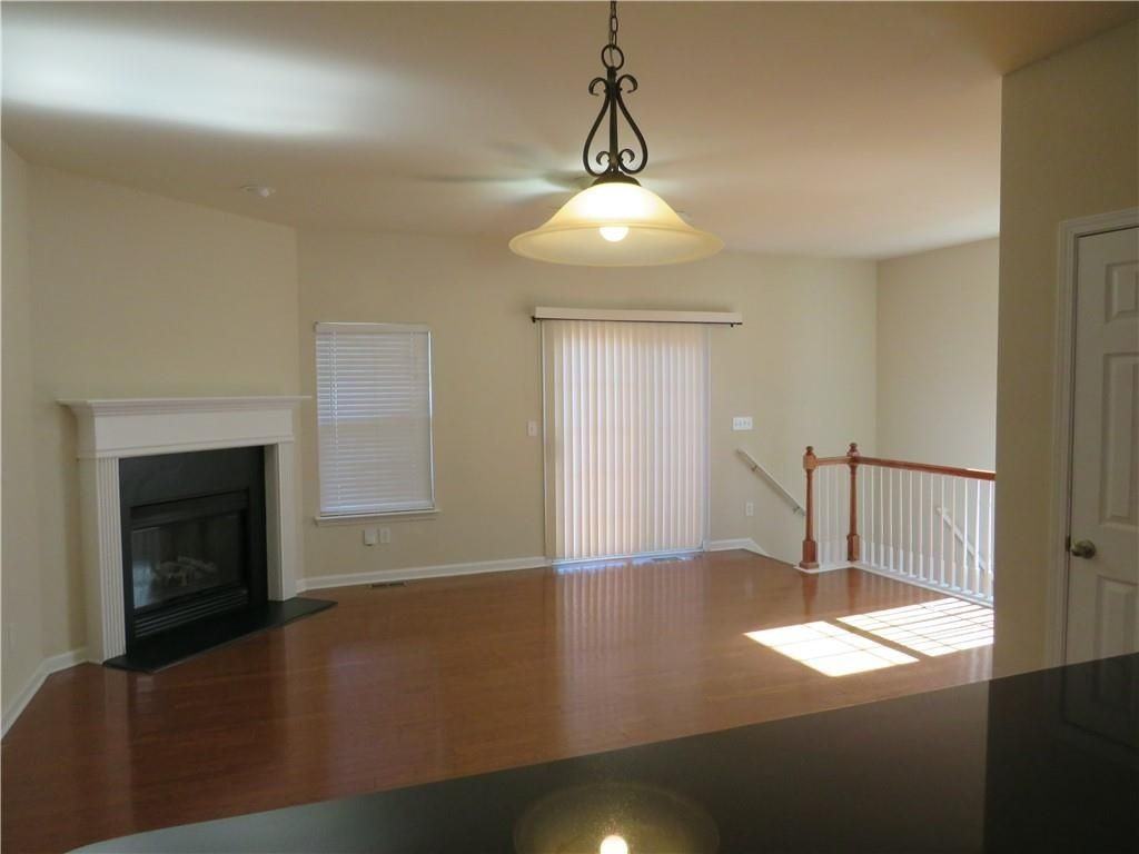 2240 Landing Ridge Dr - Photo 3 of 11