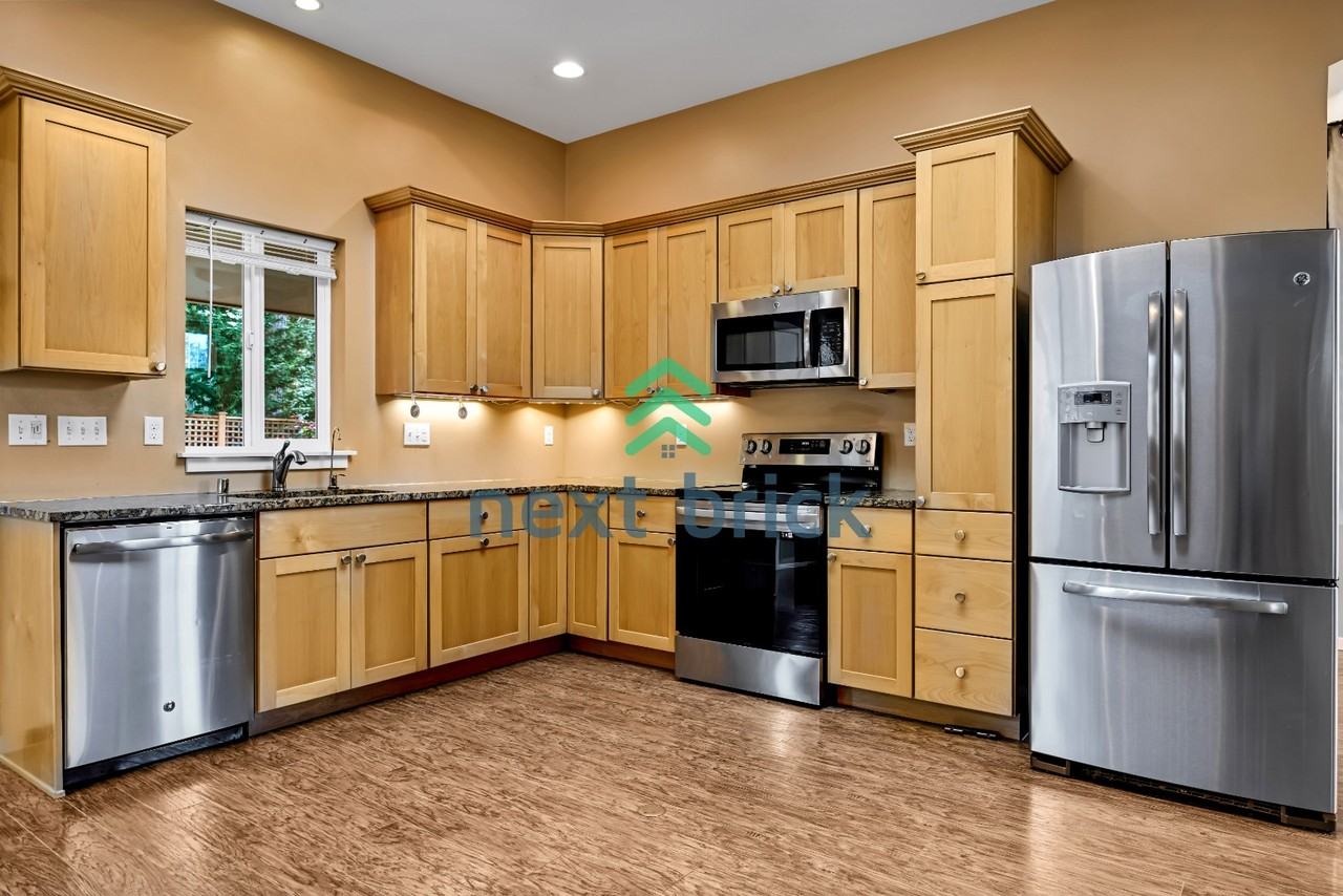 317 Ne 178th St #B - Photo 2 of 20