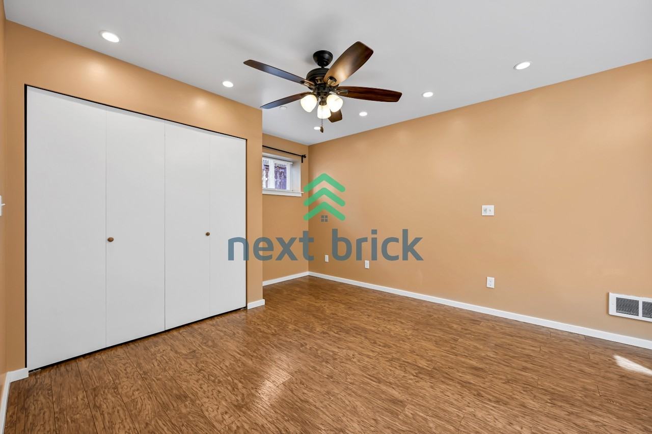 317 Ne 178th St #B - Photo 7 of 20