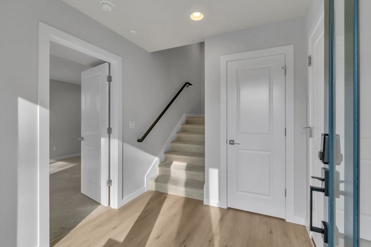 4432 137th St Sw - Photo 2 of 20