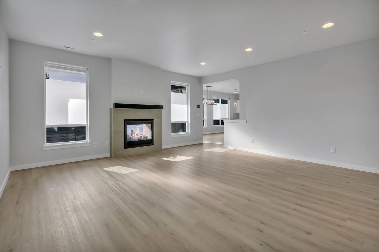 4432 137th St Sw - Photo 5 of 20