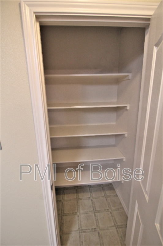 1031 E Iowa Ave #4 - Photo 6 of 15