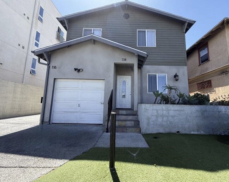 116 W 50th St - Photo 2 of 20