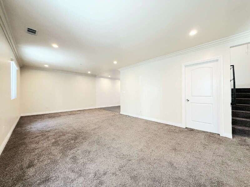 116 W 50th St - Photo 4 of 20