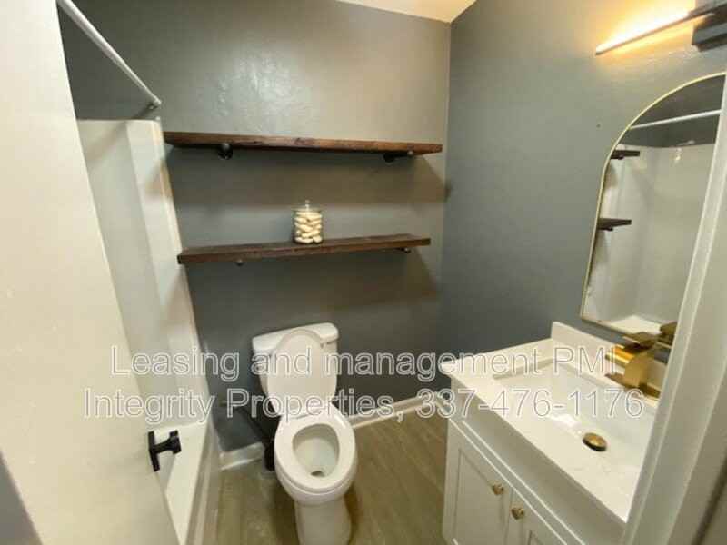 2339 Robley Dr - Photo 7 of 11