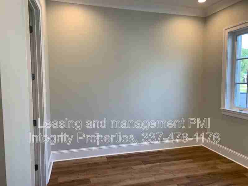 104 Shirekeep Ln #104 - Photo 2 of 13