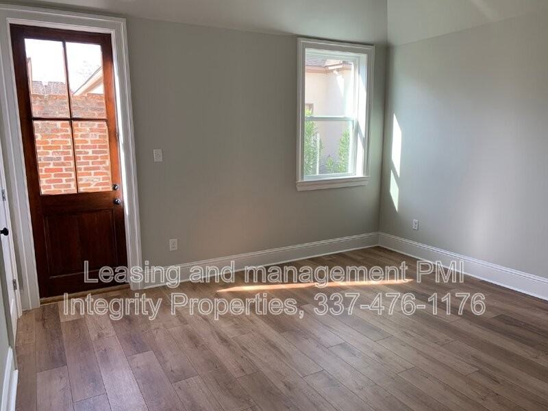 104 Shirekeep Ln #104 - Photo 5 of 13