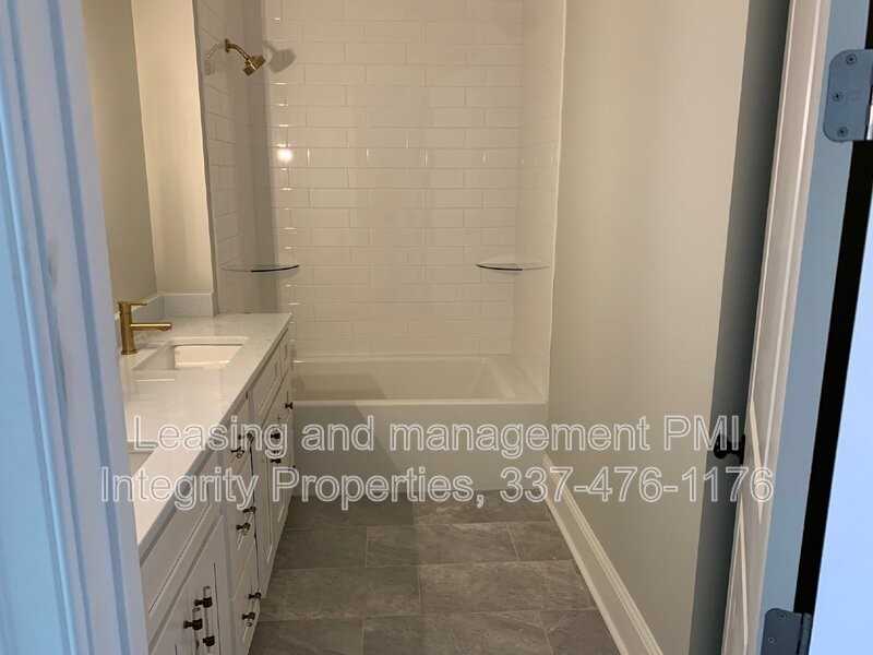 104 Shirekeep Ln #104 - Photo 6 of 13