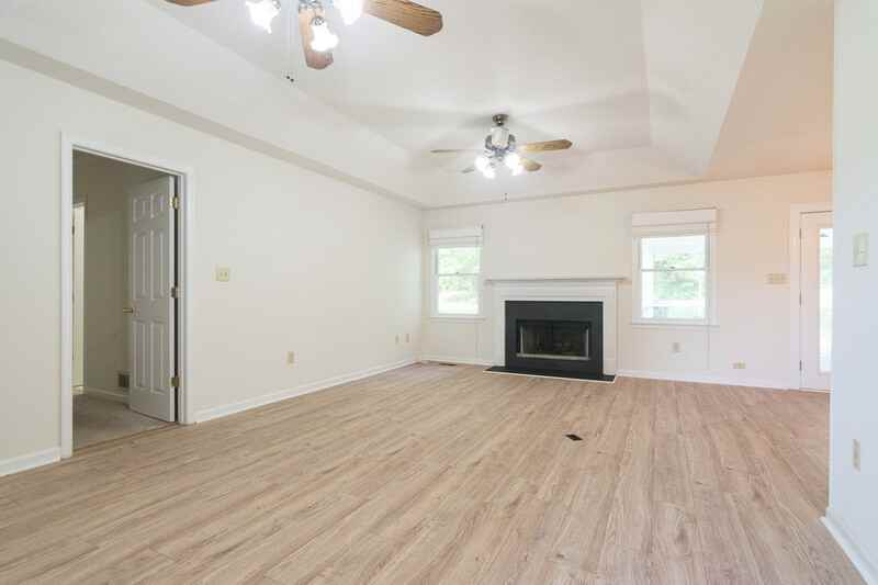 185 Weatherly Woods Dr - Photo 5 of 24