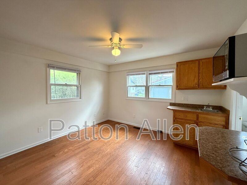 29 Parkman Pl #2 - Photo 3 of 7